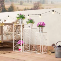 Outsunny 3er-Set Pflanzenständer, 50/60/70 cm hoch Blumenständer, stapelbar Pflanzenregal aus Metall Weiß(m-10)