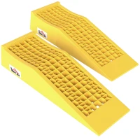 HOMCOM Set de 2 Rampe de Încărcare din Plastic pentru Mașini, cu Capacitate de 3 Tone și Suprafață Antiderapantă, Galben(m-11)