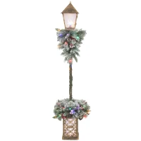 Outsunny Lanterne de rue de Noël pour extérieur avec lumières LED, pointes enneigées, baies rouges et pommes de pin(m-7)