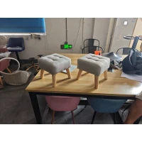 HOMCOM Fußhocker mit Polsterung, Leinenoptik, Holzbeine, bis 110 kg belastbar, Hellbraun(m-12)