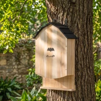 PawHut Abrigo para Morcegos com 3 Compartimentos Gancho Ninho em Madeira de Abeto Resistente às Intempéries para Morcegos(m-6)