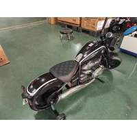 AIYAPLAY Moto Électrique pour Enfants 12V BMW R18, Batterie Lithium, 3-8 Ans, Roulettes Amovibles, Phare, Musique, Noire(m-5)