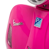 AIYAPLAY Moto Eléctrica para Niños Licencia Mini Vespa GTS 2 Ruedas Auxiliares Batería de Litio Faro Bocina Respaldo Rosa(m-12)