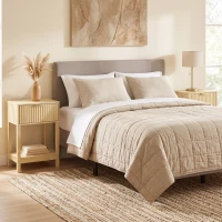HOMCOM Modern Fluted Nightstand Set of 2, Bedside Table with Charging Station, Drawer and Open Shelf for Bedroom, Oak(m-8)