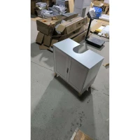 HOMCOM Móvel para Lavatório com 2 Portas Ripadas, Prateleira Ajustável e Pés de Bambu 60x30x60 cm Branco(m-3)