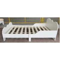 AIYAPLAY Łóżko dziecięce 140 x 70 cm dla malucha z zabezpieczeniem przed wypadnięciem, stelaż, design chmurki 3-8 lat, bez materaca, biały(m-12)