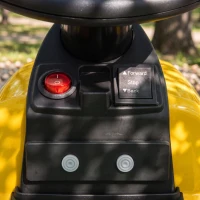 AIYAPLAY Elektrischer Kinder Traktor mit abnehmbar Anhänger Aufsitztraktor mit Lithium-Akku Fußpedal, Musik, Hupe Licht, Gelb(m-9)
