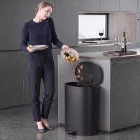 HOMCOM Poubelle à pédale 40 L avec couvercle à fermeture douce et maintien ouvert, seau intérieur amovible, acier inoxydable, Noir(m-6)