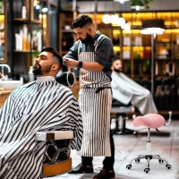 HOMCOM Rolkruk In Hoogte Verstelbaar 49-61 cm Praktijkkruk 360° Draaibaar Kruk Bureaukruk Voor Kantoor Salon Massage Spa Roze(m-8)