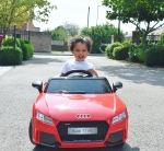 HOMCOM Kids Licensed Audi TT Ride-On Car 6V Battery w/ Remote Suspension Headlights and MP3 Player 2.5-5km/h Red(c-2)