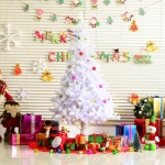HOMCOM 5ft Artificial PVC Christmas Tree w/ Ornaments White