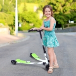 HOMCOM Kids 3 Wheels Speeder Scooter-Green