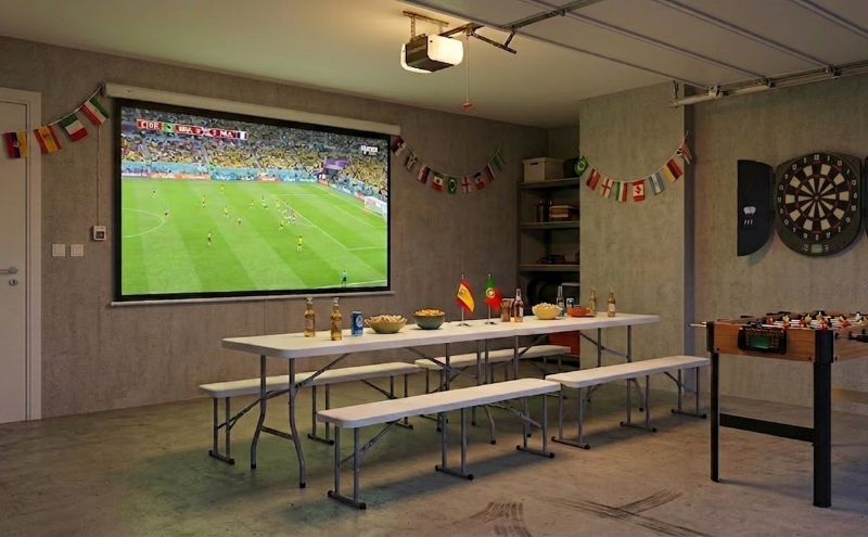 Tarde de Mundial en el garaje con los amigos
