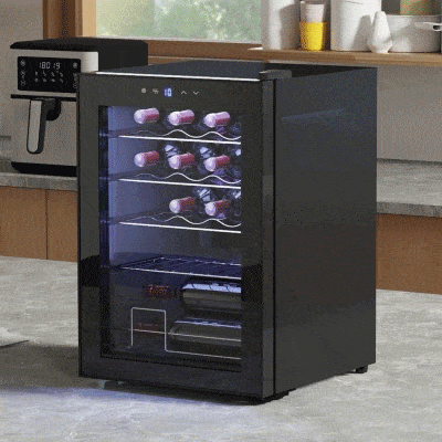 HOMCOM Kleiner Weinkühlschrank, Mini-Kühlschrank für 20 Flaschen, 53 Liter Kapazität, mit Glastür, LED-Beleuchtung, Schwarz