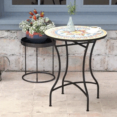 Outsunny Gartentisch Ø60 cm, Wetterfest Balkontisch aus Metall, Esstisch Outdoor, Campingtisch Beistelltisch, rund Terrassentisch für Garten Terrasse Balkon Rot+Blau+Weiß